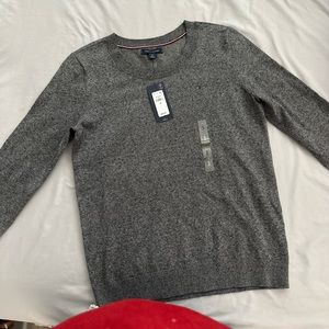 Tommy Hilfiger sweater